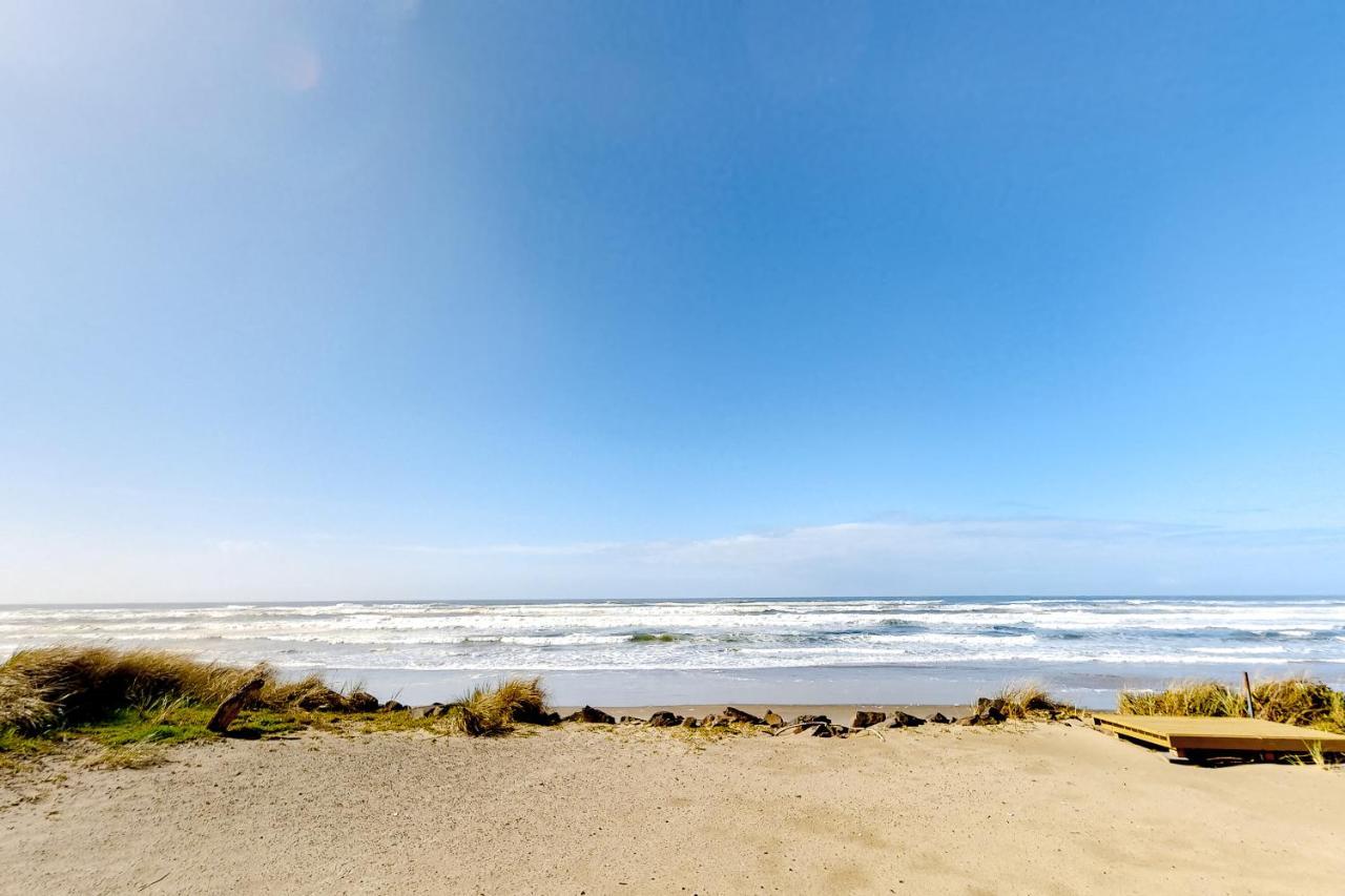 Rockin' Away Beach House Рокуэй-Бич Экстерьер фото